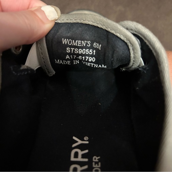 Sperry Shoes - Picture 5 of 9
